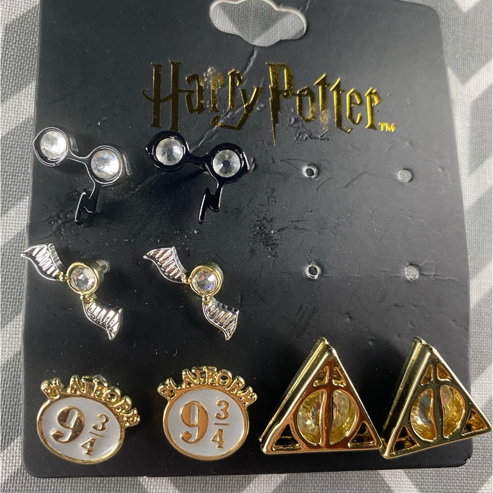 ‼️CLEARANCE‼️ BioWorld Harry Potter Earring Set